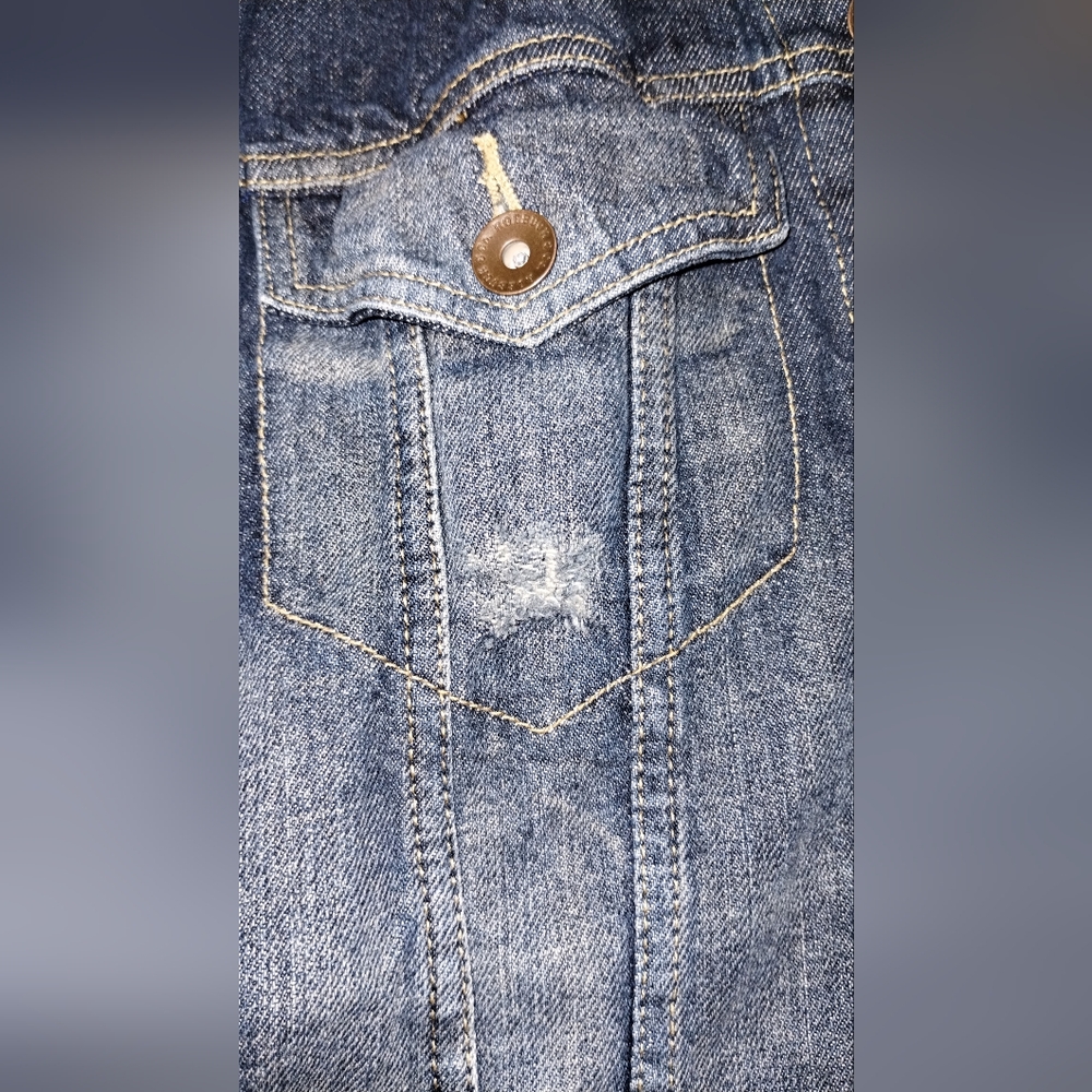 Roebuck &Co Denim Jacket - Picture 8 of 9
